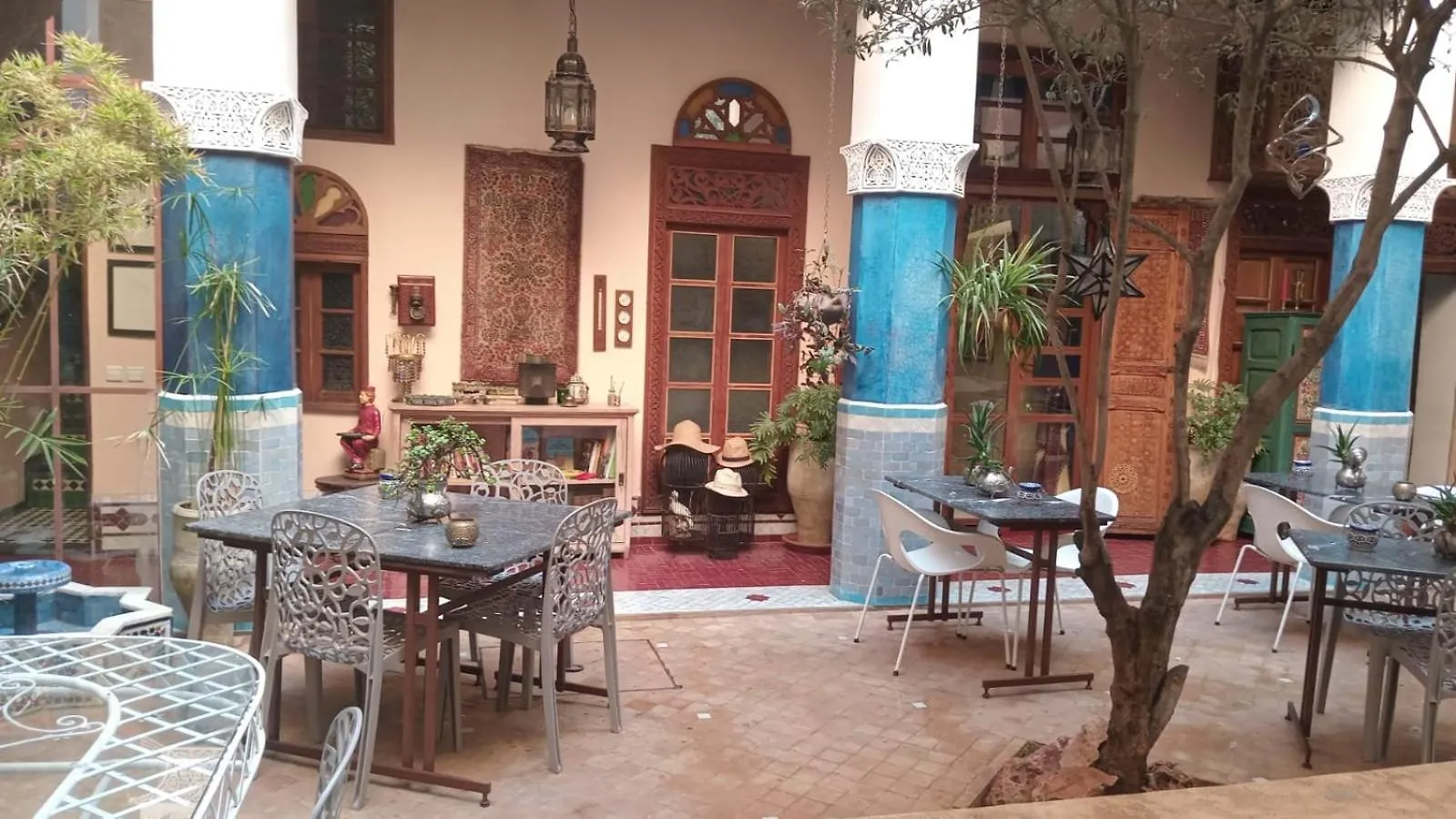Les Bains De Fez Tara contacts